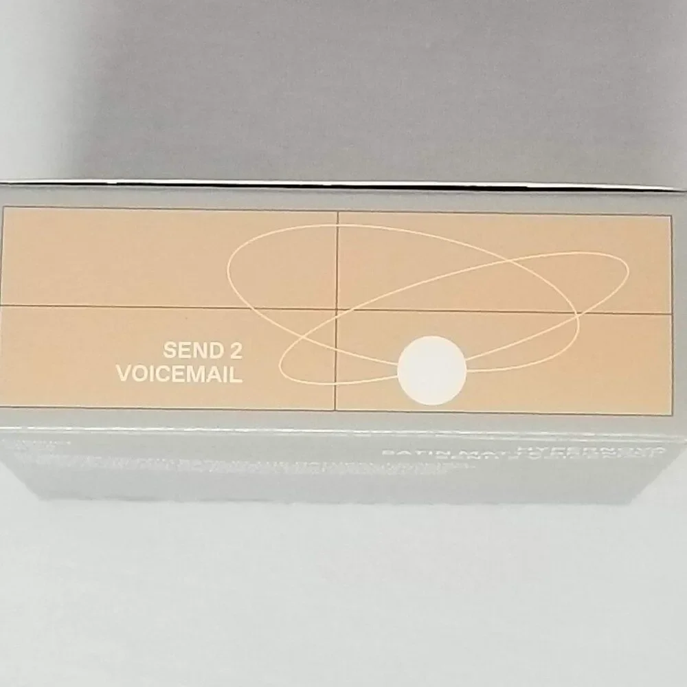 R.E.M. Beauty - Hypernova Satin Matte Bronzer - Send 2 Voicemail